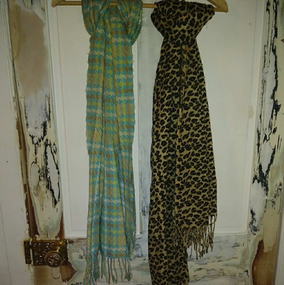 Fashion scarves